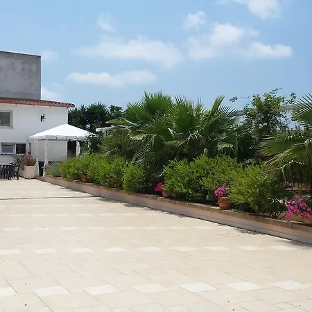 Bed & Breakfast Masseria San Dana *